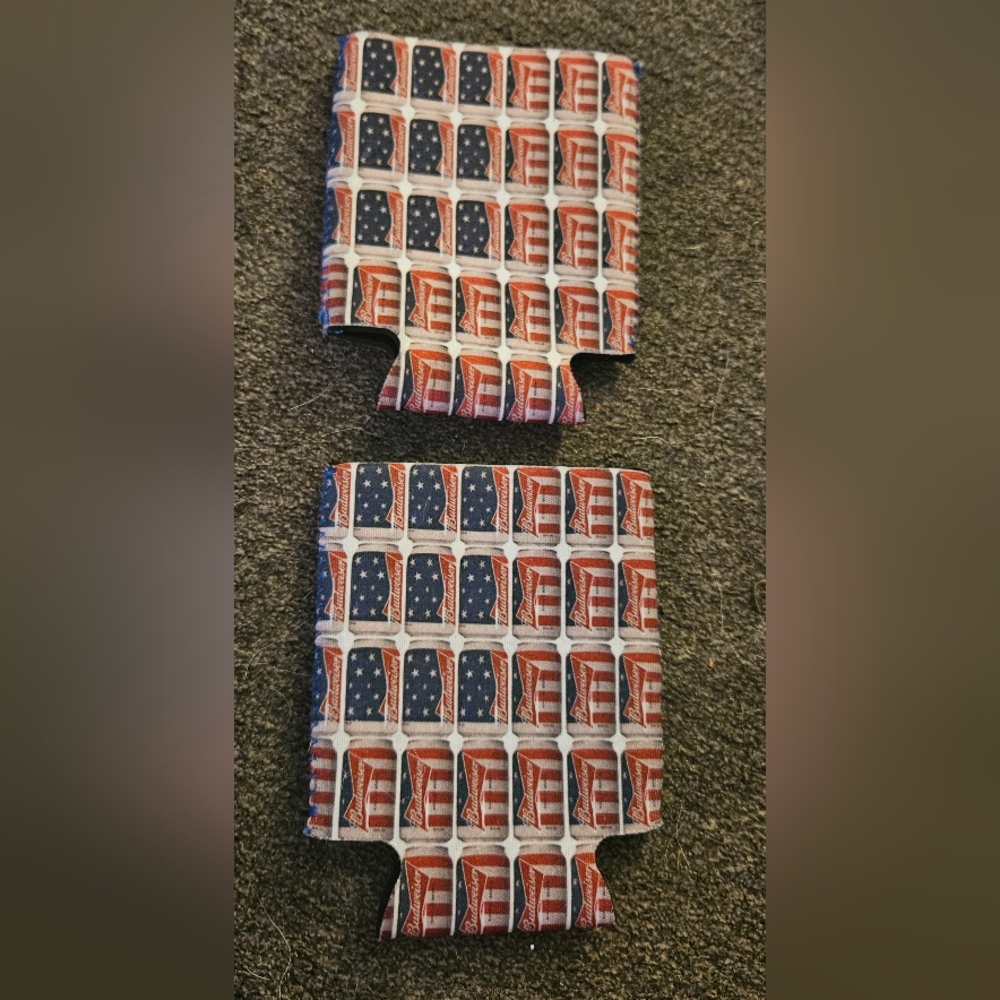 2 Like New BUDWEISER 12 oz BEER CAN WRAP COOLERS KOOZIES w/ American Flag Design
